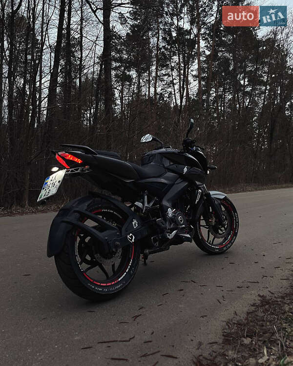 Мотоцикл Классик Bajaj Pulsar NS200 2018 в Ичне