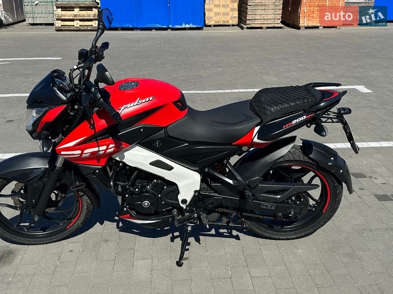 Bajaj Pulsar NS200 2022