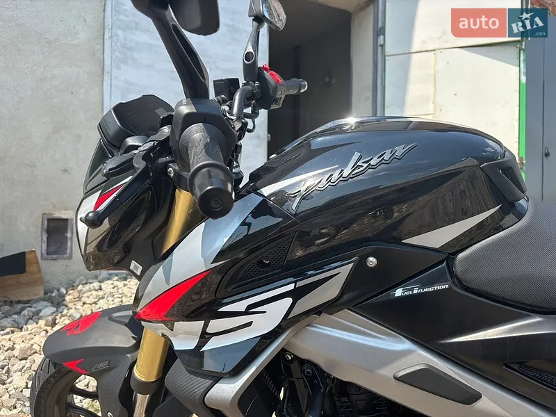 Bajaj Pulsar NS400 2024 VIN MD2C49MX5SCK18797 фото оголошення 9 з 40