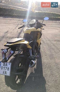 Спортбайк Bajaj Pulsar RS200 2016 в 