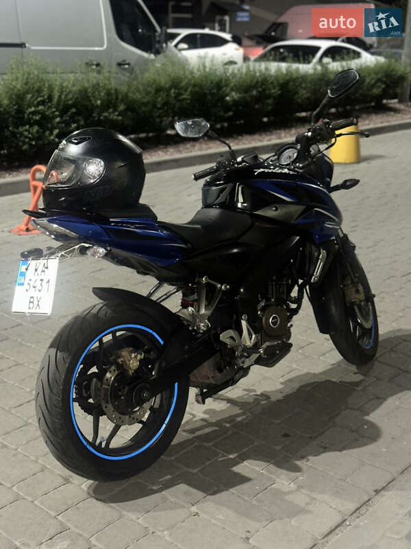 Мотоцикл Без обтікачів (Naked bike) Bajaj Pulsar 2016 в Києві