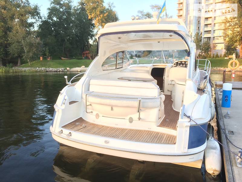 Моторна яхта Bavaria Sport 2009 в Києві