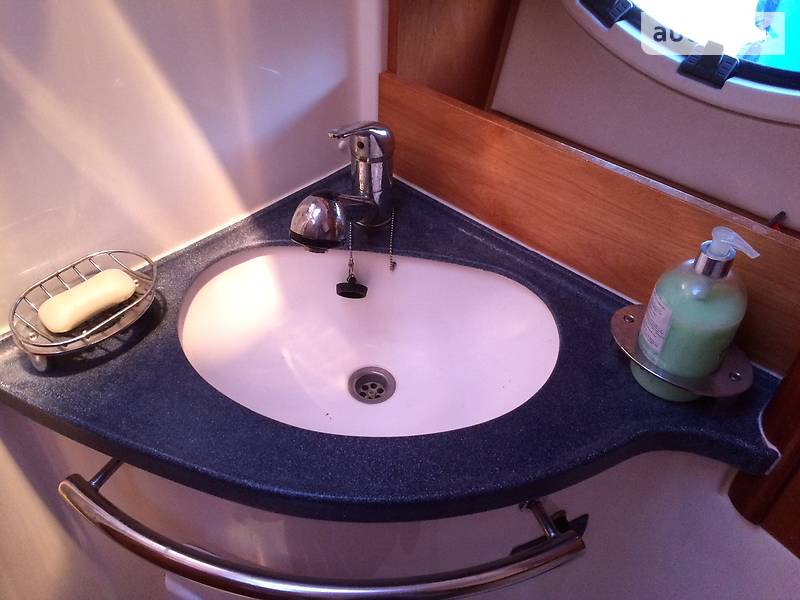 Моторна яхта Bavaria Sport 2009 в Києві