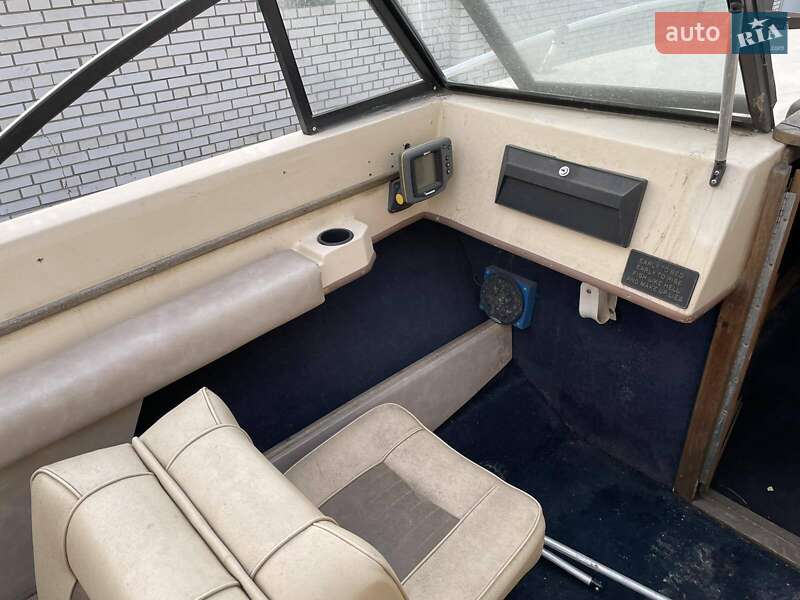 Катер Bayliner 2252 1984 в Киеве фото 19 Катер Bayliner 2252 1984 в Киеве