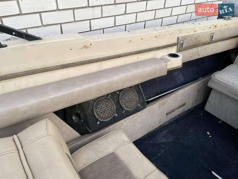 Катер Bayliner 2252 1984 в Киеве фото 22 Катер Bayliner 2252 1984 в Киеве