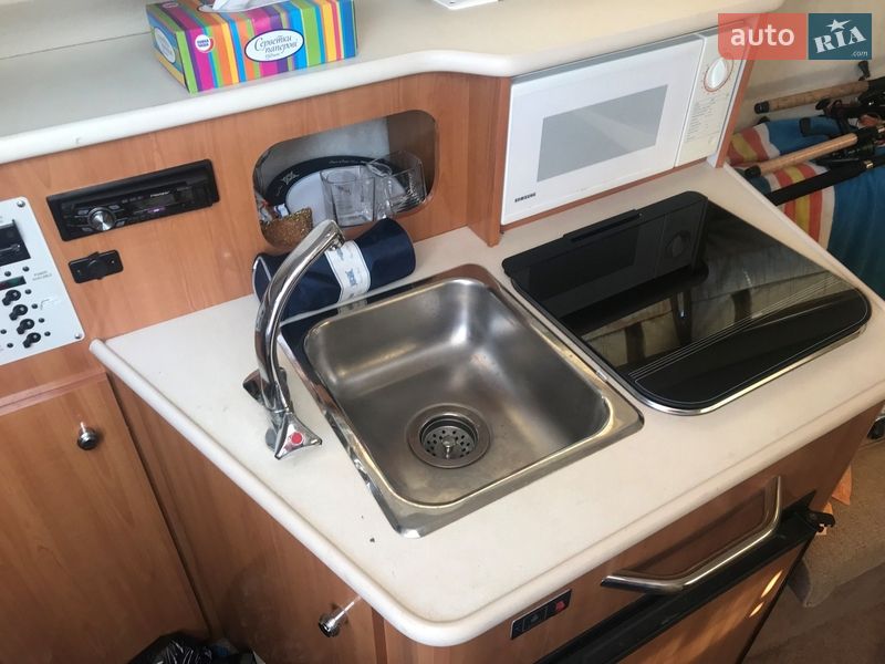 Моторна яхта Bayliner 2455 2001 в Одесі