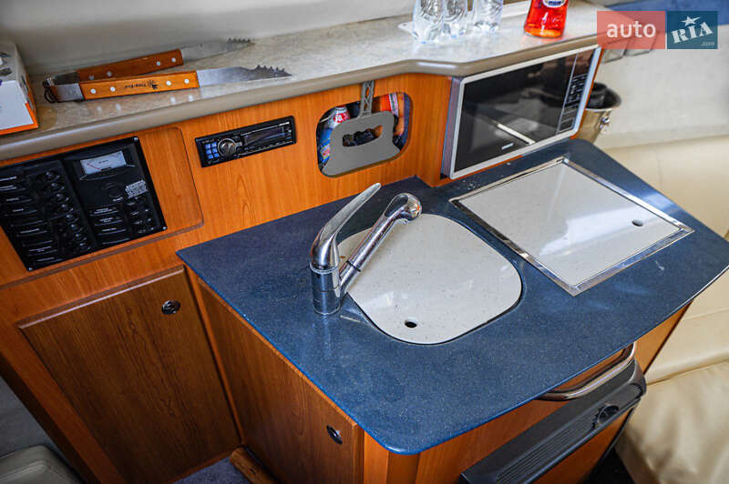 Катер Bayliner 245 2008 в Каменец-Подольском