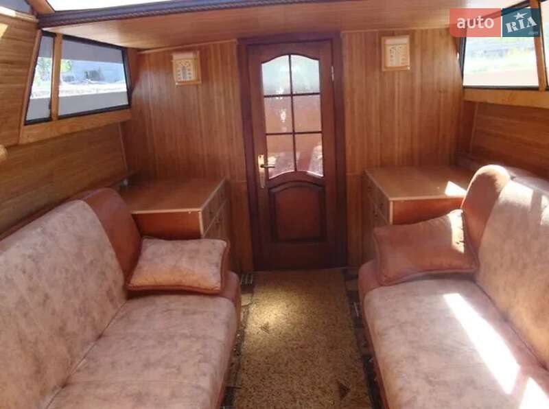Моторна яхта Bayliner 288 2013 в Миколаєві