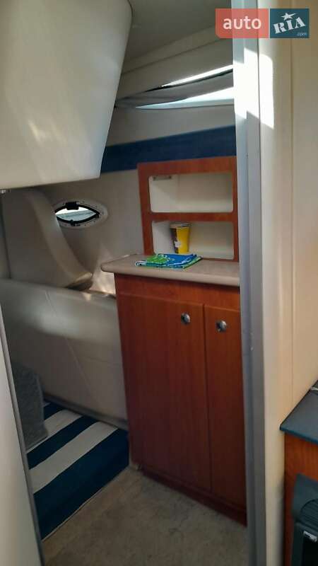 Моторная яхта Bayliner 305 2008 в Киеве