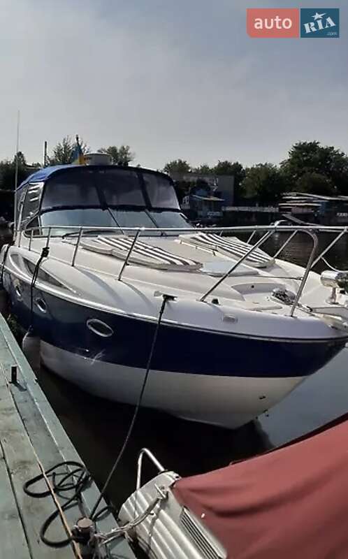 Моторная яхта Bayliner 320 2008 в Киеве