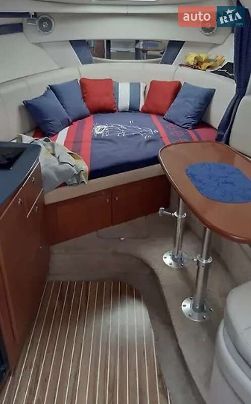 Моторная яхта Bayliner 320 2008 в Киеве