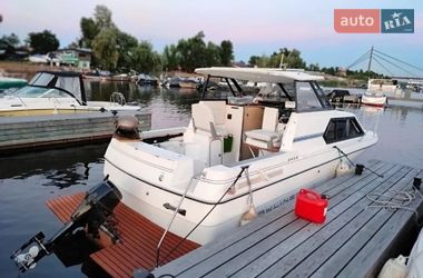 Моторная яхта Bayliner Ciera 1997 в Киеве