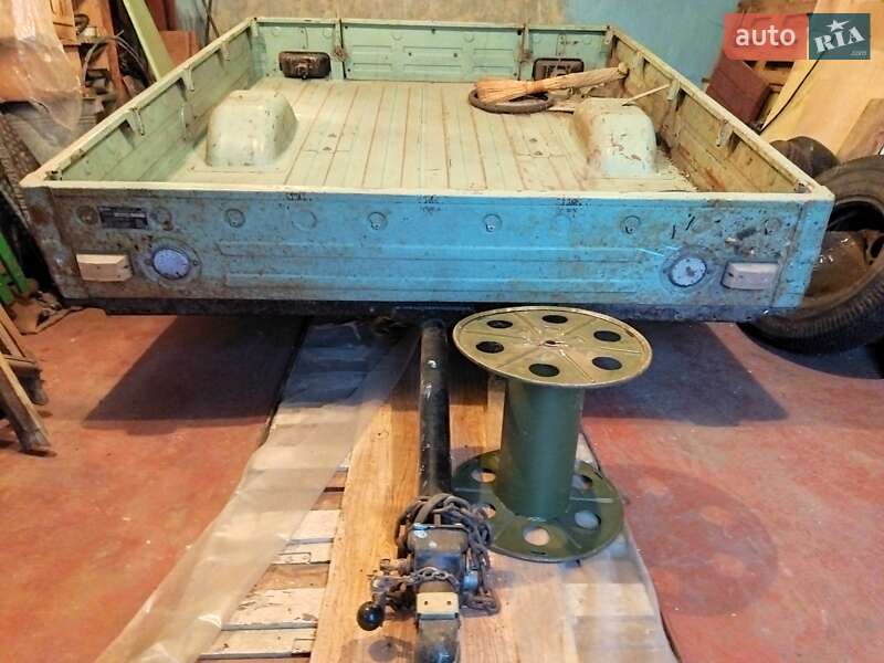 Легковий причіп БАЗ 8142 1992 в Ніжині
