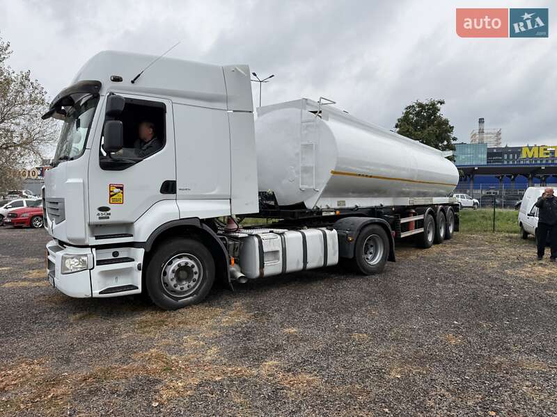 Цистерна Benalu 2S21 2015 в Киеве