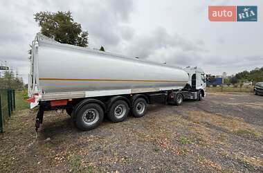 Цистерна Benalu 2S21 2015 в Киеве