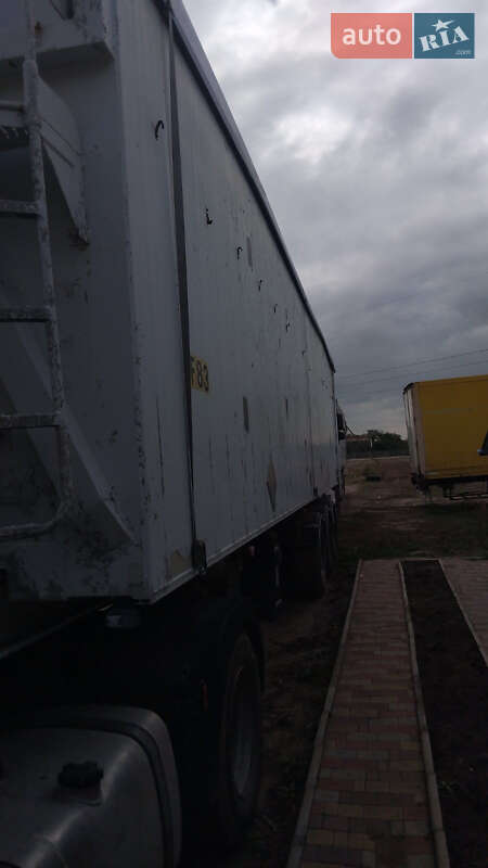 Самосвал полуприцеп Benalu Agriliner 2009 в Одессе