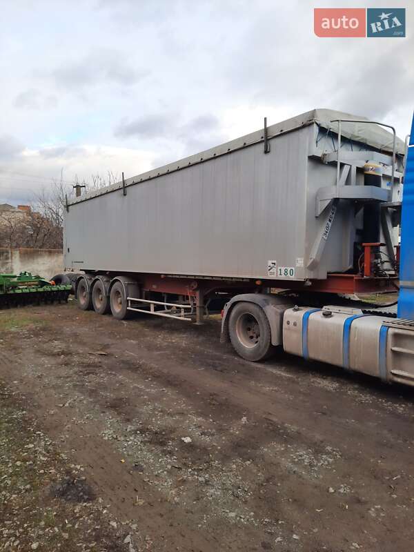 Самоскид напівпричіп Benalu Benalu 1998 в Бершаді