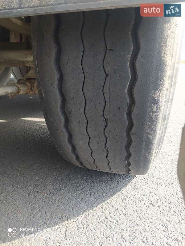 Зерновоз - полуприцеп Benalu Benalu 1995 в Золочеве