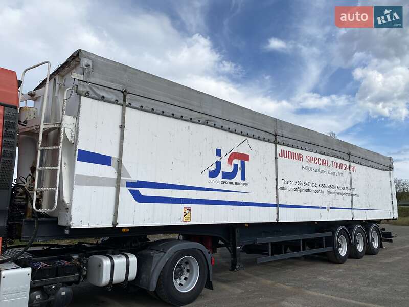 Самоскид причіп Benalu Benalu 2004 в Хусті