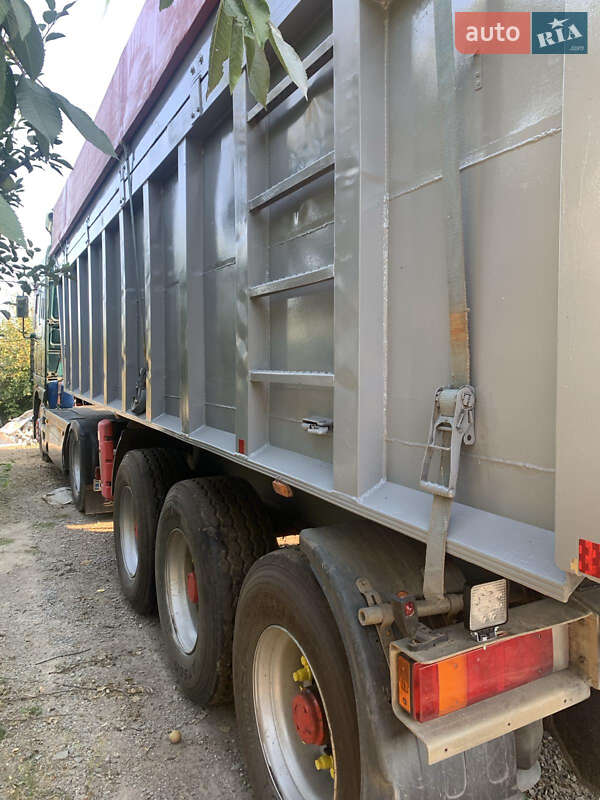 Зерновоз - напівпричіп Benalu Benalu 2004 в Погребище