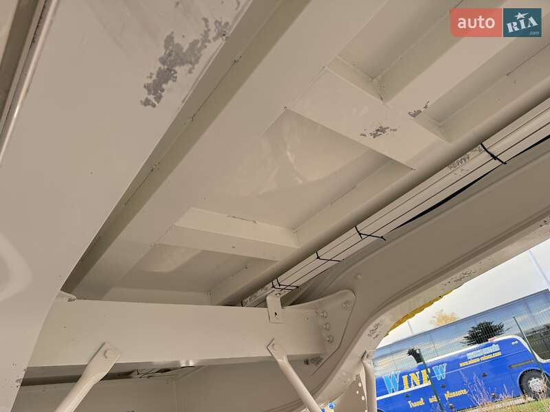 Самоскид напівпричіп Benalu Benalu 2009 в Вінниці