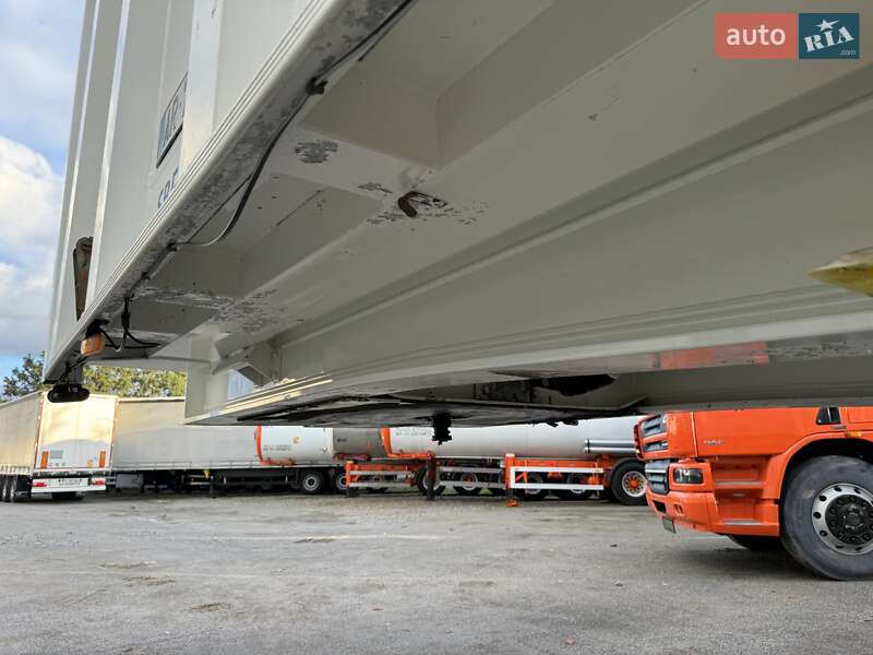 Самоскид напівпричіп Benalu Benalu 2009 в Вінниці