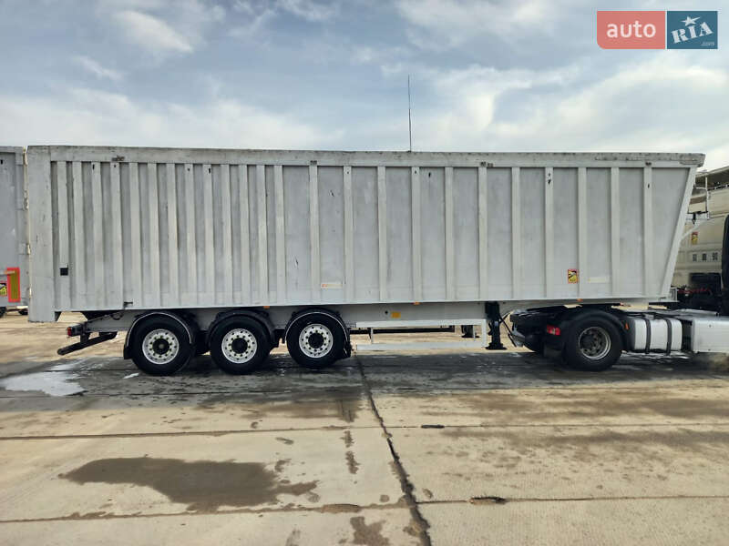 Зерновоз - напівпричіп Benalu Benalu 2012 в Києві фото 4 Зерновоз - напівпричіп Benalu Benalu 2012 в Києві