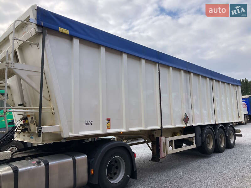 Зерновоз - полуприцеп Benalu Bencere 2008 в Тернополе