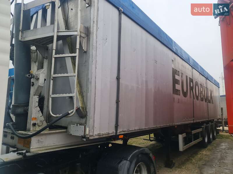 Самосвал полуприцеп Benalu Fruehauh 2010 в Виннице