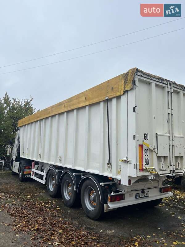 Самосвал полуприцеп Benalu T 2004 в Николаеве