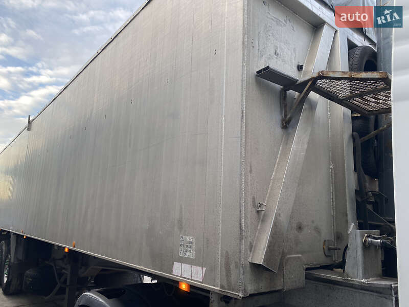 Зерновоз - полуприцеп Benalu TF34C1 2003 в Новомосковске фото 9 Зерновоз - полуприцеп Benalu TF34C1 2003 в Новомосковске