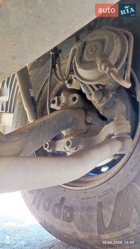 Самоскид напівпричіп Benalu TF34C1 1999 в Миколаєві