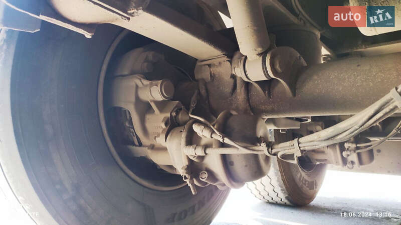 Самоскид напівпричіп Benalu TF34C1 1999 в Миколаєві