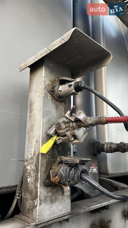 Самосвал полуприцеп Benalu TF34C1 1998 в Киеве