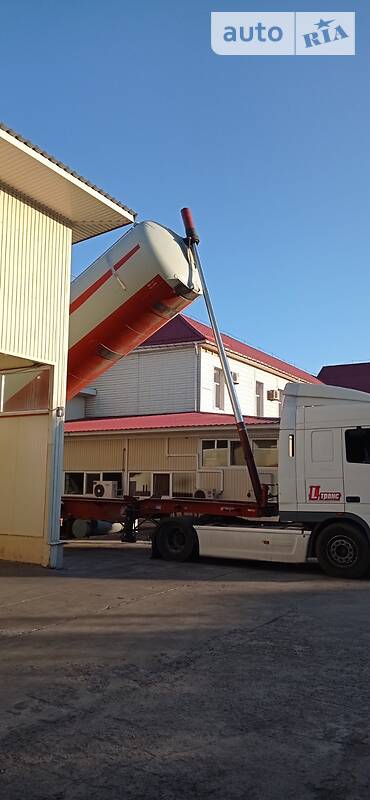 Цистерна полуприцеп Benalu TF 1992 в Кременчуге