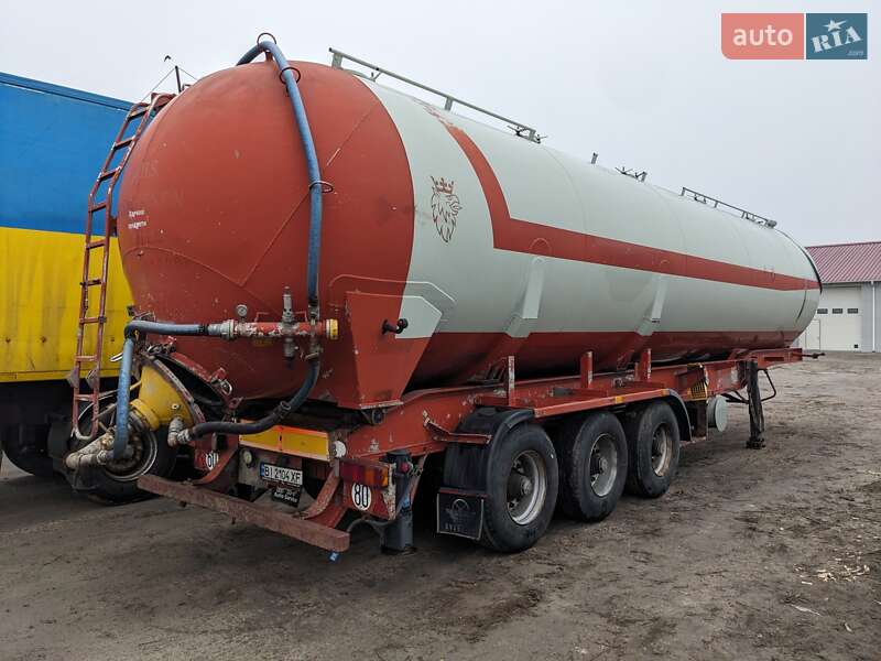 Цистерна полуприцеп Benalu TF 1992 в Кременчуге