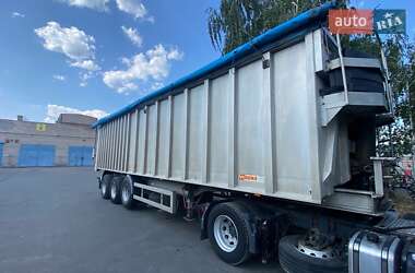 Зерновоз - полуприцеп Benalu TX39 2001 в 