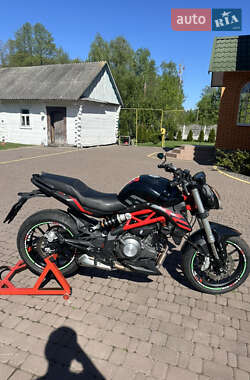 Мотоцикл Без обтекателей (Naked bike) Benelli 302S 2020 в 