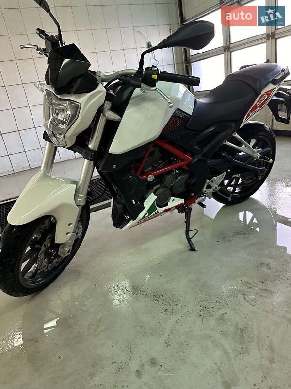 Мотоцикл Без обтекателей (Naked bike) Benelli TNT 25 2017 в Львове