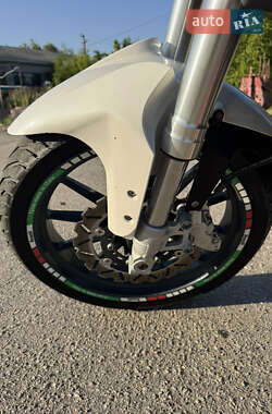 Мотоцикл Без обтекателей (Naked bike) Benelli TNT 25 2016 в 