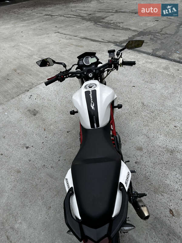 Мотоцикл Без обтекателей (Naked bike) Benelli TNT 300 2015 в Киеве