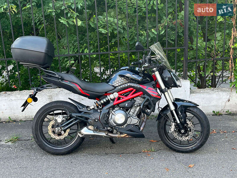 Мотоцикл Без обтекателей (Naked bike) Benelli TNT 302S 2020 в Киеве