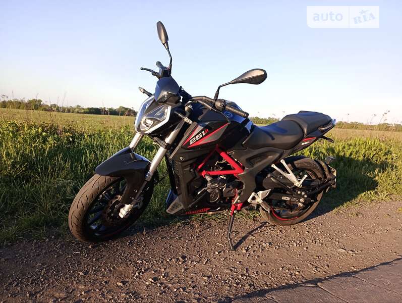 Мотоцикл Классік Benelli TNT 2020 в Новогродівці