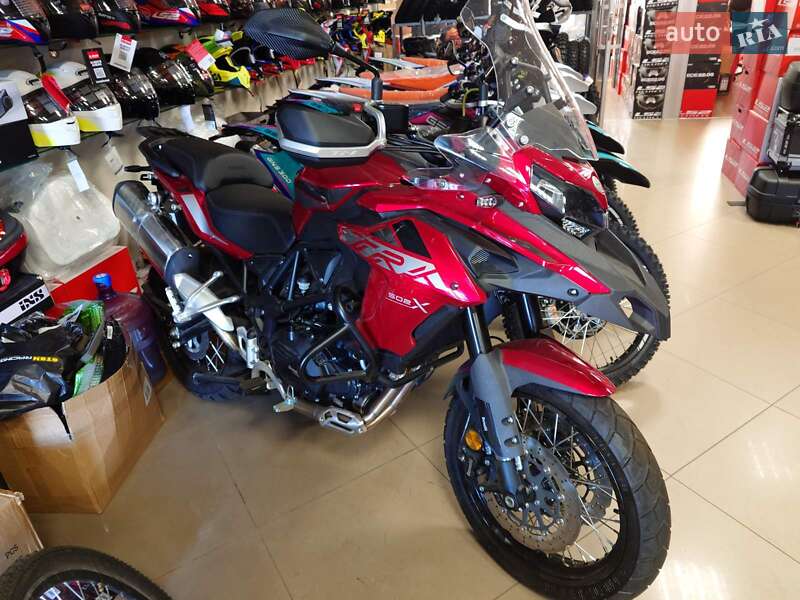 Мотоцикл Внедорожный (Enduro) Benelli TRK 2024 в 