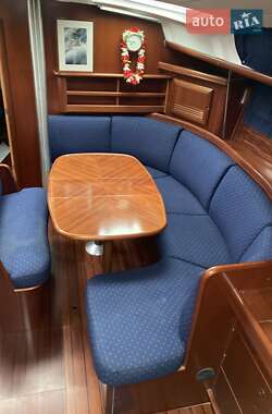 Парусная яхта Beneteau Oceanis 2004 в 