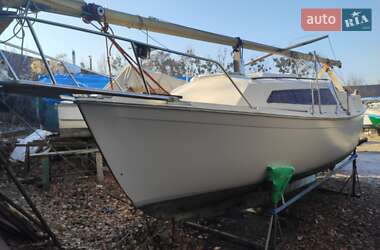 Парусная яхта Beneteau Oceanis 1987 в Киеве