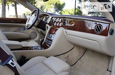 Кабриолет Bentley Azure 2007 в 