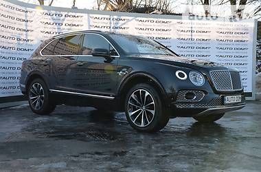 Внедорожник / Кроссовер Bentley Bentayga 2017 в Киеве