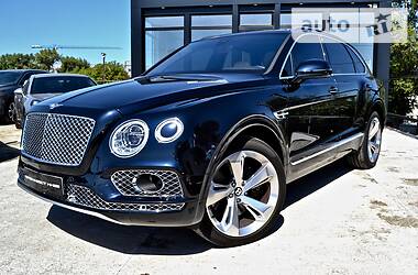 Внедорожник / Кроссовер Bentley Bentayga 2019 в Киеве