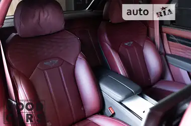Bentley Bentayga 2022